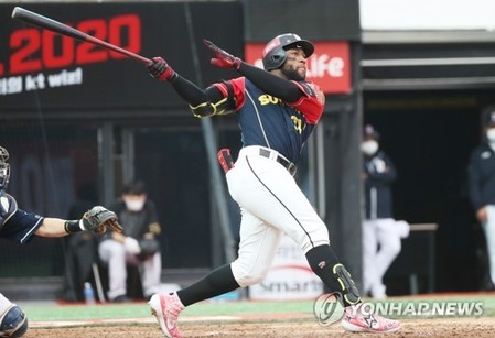 From MVP-worthy slugger to bearded aces, foreign players dominate KBO statistical leaderboards