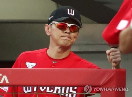 Interim manager for KBO club Wyverns resigns over team's poor performance