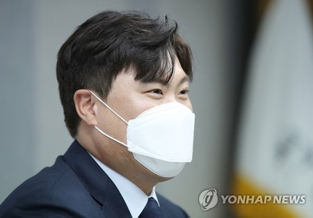 류현진 "태균이 형 나보다 5살 많은데…벌써 은퇴라니"