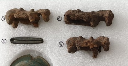 경주 토함산 석탈해 사당터서 제사에 쓴 철마·토마 출토(종합)