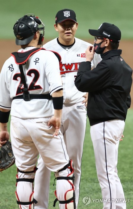 '패장' 이강철 kt 감독 "소형준, 역대급 투수가 나왔다"