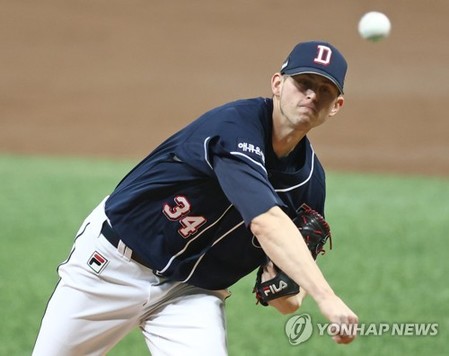 '11K쇼' 또 펼친 두산 플렉센 "박세혁 덕분에 투구 수 조절"