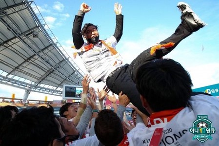 '승격 청부사' 제주 남기일 감독, 10월의 감독 선정