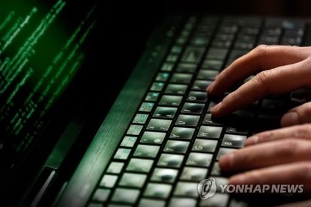 "숨은 적 다 보여요"…서든어택 '맵핵' 팔아 2억 챙긴 2명 검거