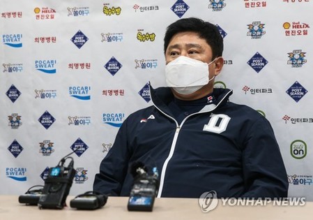 김태형 감독 "김민규 조기 투입 가능…이유찬 대주자는 승부수"