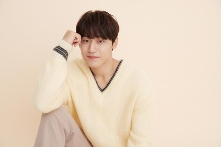 '18 어게인' 이도현 "김하늘과 키스신, 잠도 못 자고 긴장"