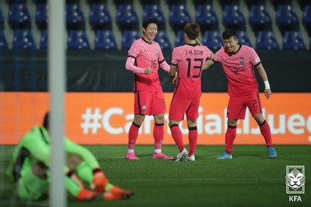 '코로나 직격탄' 벤투호, 1년 만의 A매치서 멕시코에 2-3 역전패(종합)