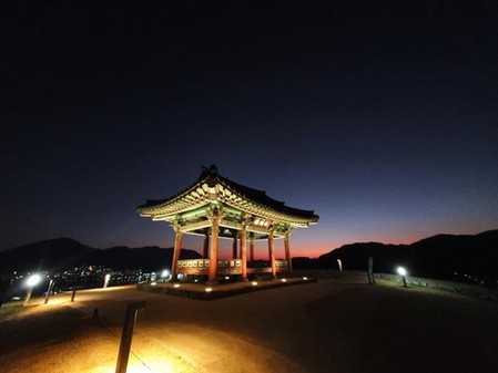 [픽! 통영] 밤에도 걷고 싶네…은은하게 불 밝힌 서피랑