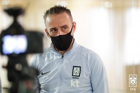 벤투 "손흥민 출전 시간 고려? 미리 계획하기 어려워"