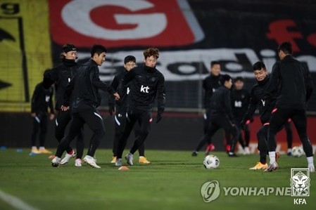 Coronavirus-infected nat'l football players to return home from Austria on chartered flight