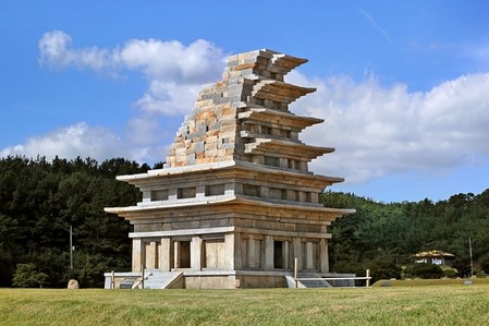 [여기 어때] '백제왕도' 익산의 보석, 미륵사지 석탑과 왕궁리 유적