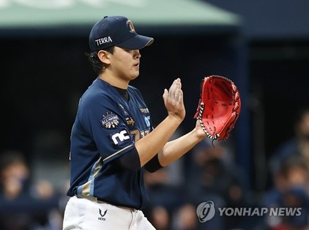 '둘 다 빛났다'…NC 송명기 5이닝 무실점·두산 김민규 1실점