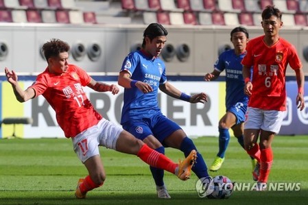 외국인·염기훈 없는 수원, 광저우와 '헛심 공방'