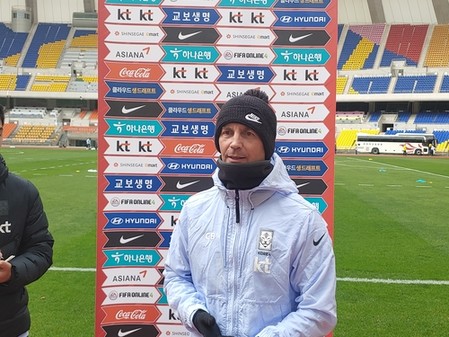 벨 감독의 소집 훈련 키워드 '고강도·적극적·열심히·뛰어'