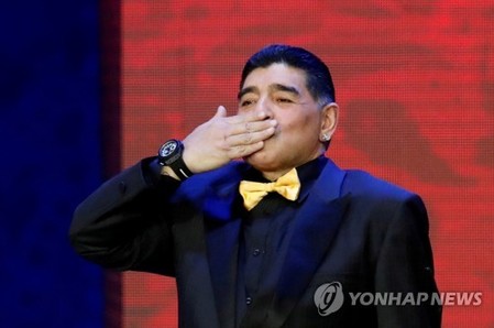 '축구전설' 아르헨티나 마라도나 60세로 별세…사인은 심장마비(종합2보)