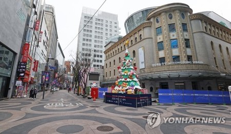 코로나19 확산에 찬바람까지 쌩쌩…전국 관광지 발길 뚝