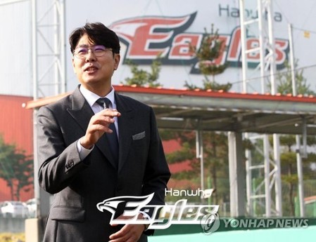 한화, 선수 방출·외인 영입서 31억원 절감 효과…FA 잡을까