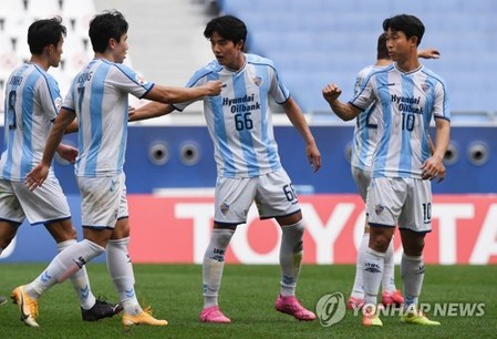'윤빛가람 멀티골' 울산, 도쿄에 역전승…조 1위로 ACL 16강행