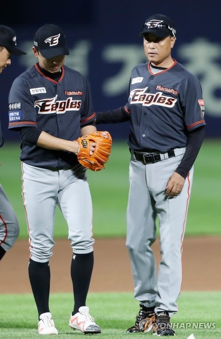 송진우 전 코치, 독립야구단 스코어본 감독…마정길 코치도 합류(종합)