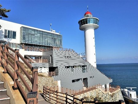 부산 영도등대 해양문화공간 새 단장