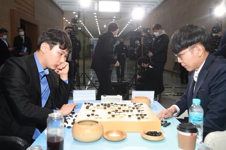 한국바둑의 '1인자 세대교체' 확인한 '남해 슈퍼매치'