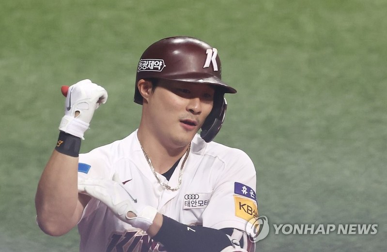 MLB 도전 김하성 "류현진 선배, 자신감 심어주셨다"