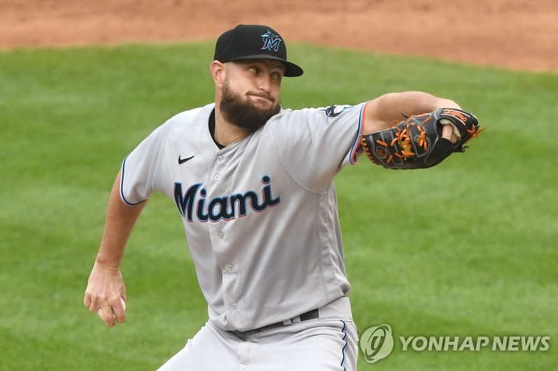 KBO's Heroes sign ex-MLB pitcher Josh A. Smith