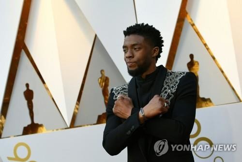 마블 "블랙팬서 역에 새 배우 캐스팅 안해…영화는 계속될 것"