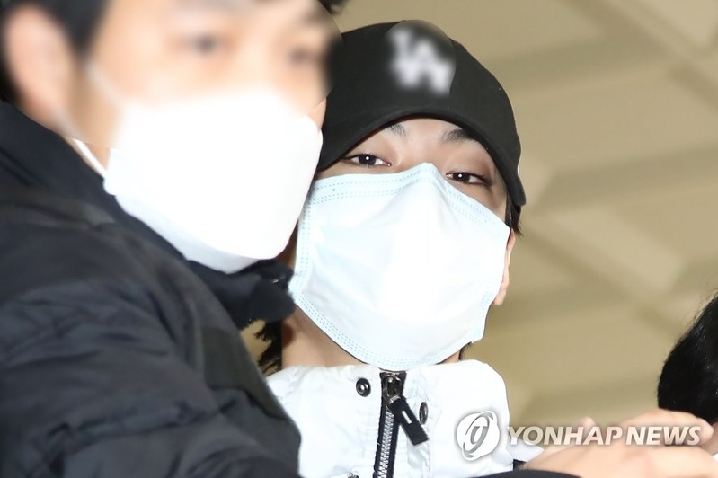 '야구방망이 폭행' 힙합가수 아이언 기소의견 송치