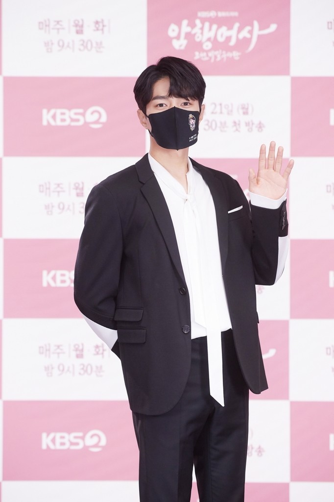 '암행어사' 김명수 "액션 장면들 대역 없이 직접 소화해냈죠"