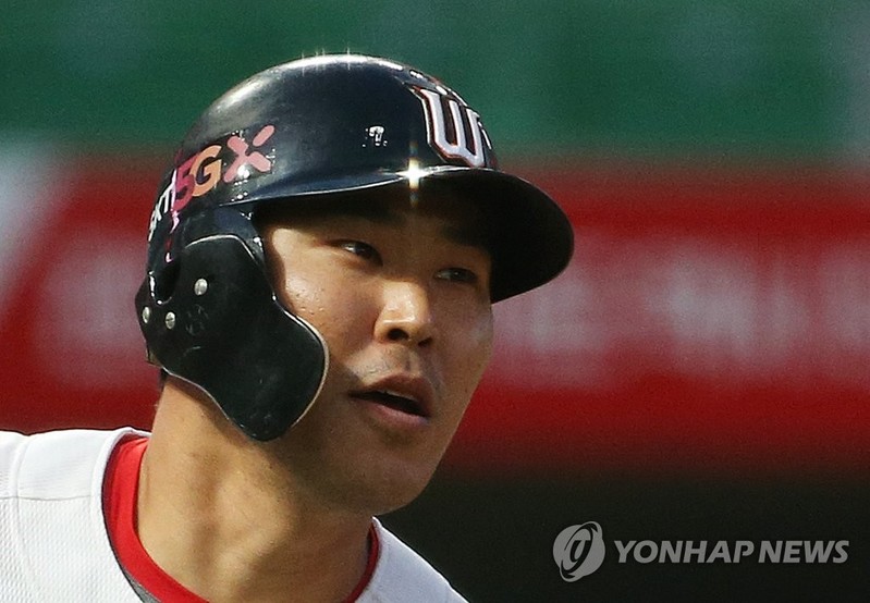 SK 와이번스 한동민, 저소득층 임플란트 수술비 지원