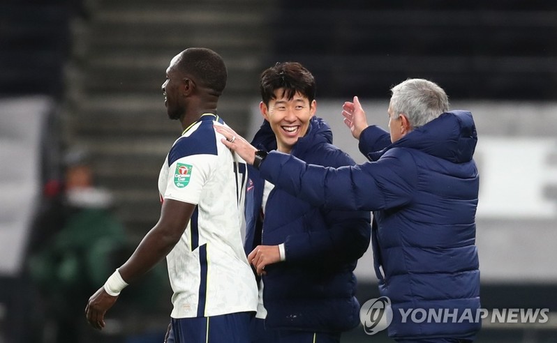 "손흥민, 특별한 선수이자 특별한 사람"…모리뉴의 '특급 칭찬'