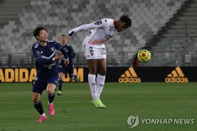 황의조 시즌 2호 도움…보르도, 로리앙에 2-1 승리