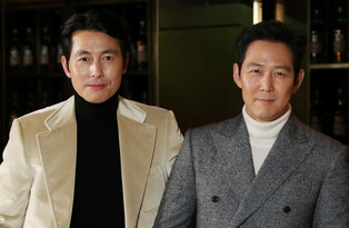 '날아라 개천용'에 쌍룡이…정우성 대타에 이정재 특별출연