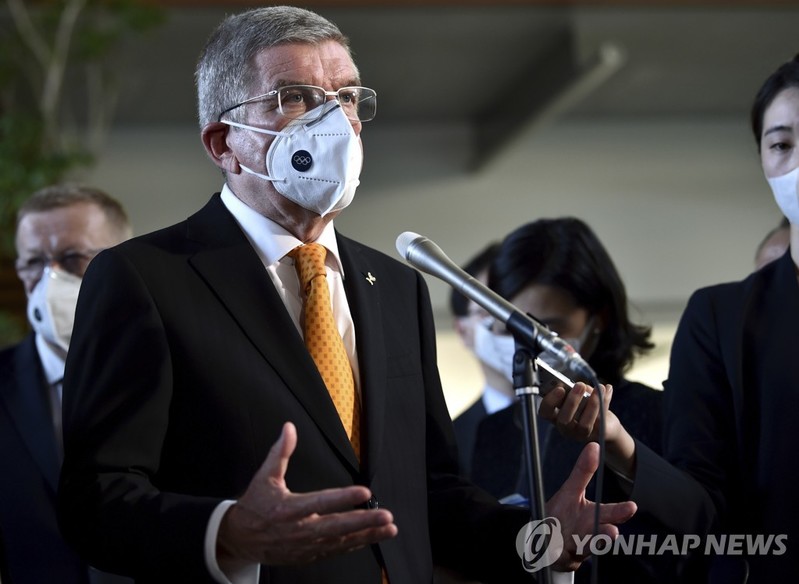 바흐 IOC 위원장 "도쿄올림픽 7월 예정대로…플랜B 없어"(종합)