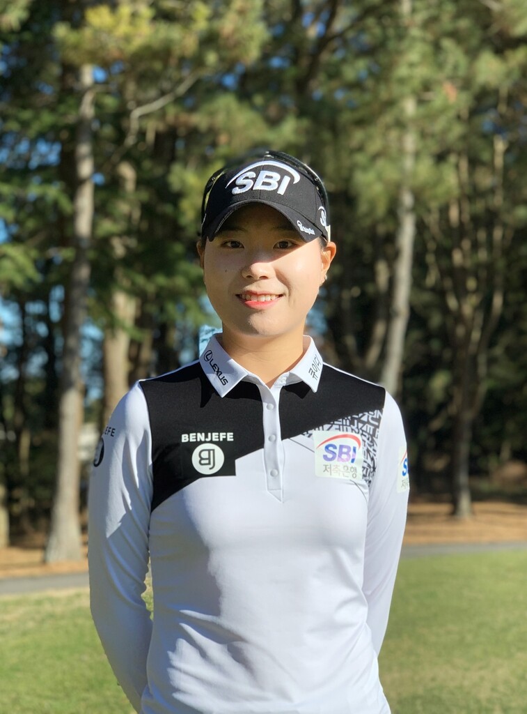 골프의류 벤제프, KLPGA 투어 이소미와 의류 후원 계약