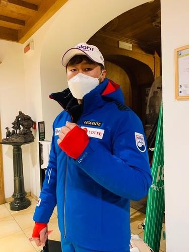 스노보드 김상겸, 러시아 반노예 월드컵 평행대회전 8위