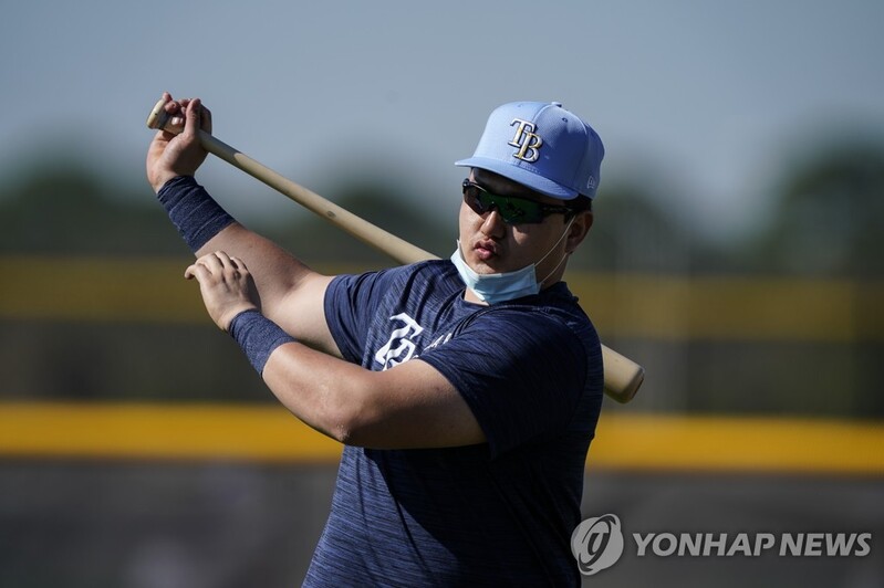 최지만, 무릎 통증으로 MLB 시범경기 개막전 '결장'