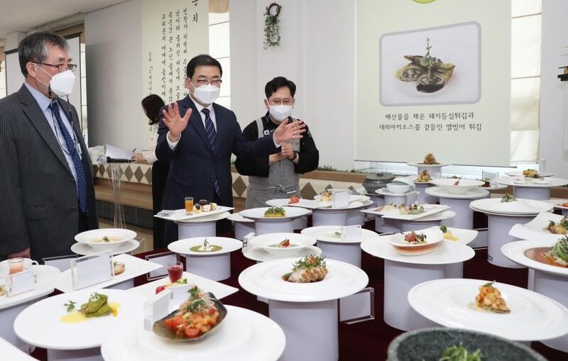 찜·튀김·모듬회·죽…'우해이어보' 요리법 새롭게 해석