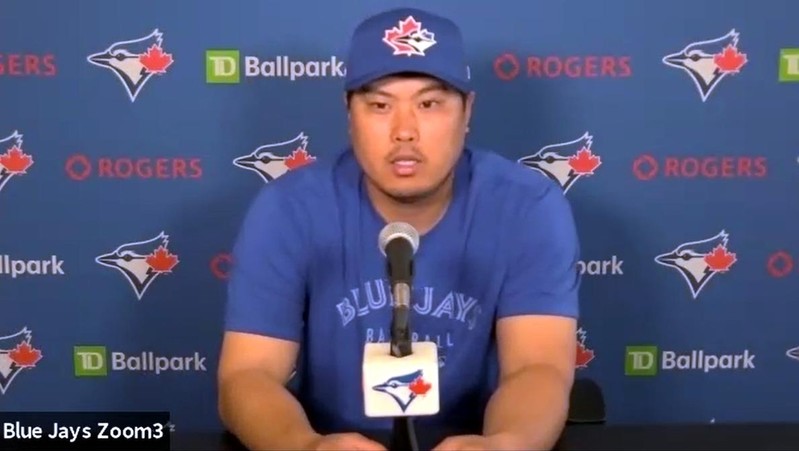 홈런 맞았지만…에이스 류현진 "첫 시범경기치고 좋았다"