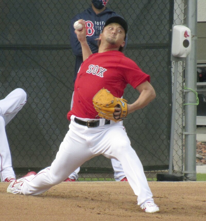 사와무라, MLB 시범경기 데뷔전 ⅔이닝 1실점…최지만은 휴식