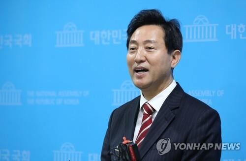 Oh Se-hoon wins bipartisan primary to become unified opposition candidate for Seoul mayoral election