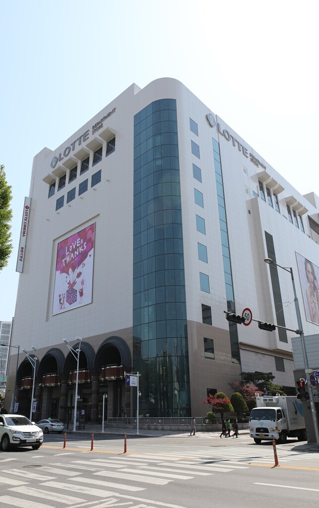 롯데百 광주점, 구도심 재개발 맞춰 대대적 매장 개편 눈길