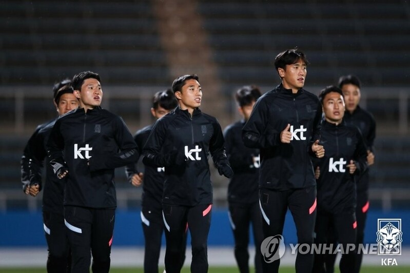 S. Korean defender wary of Japan's 'precise passing' ahead of football friendly