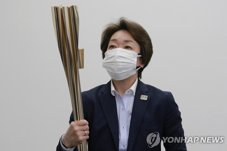 도쿄올림픽 성화 봉송 오늘 시작…코로나 확산에 '불안불안'