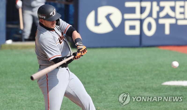 KBO slugger being asked to do one thing and one thing only: drive in runs