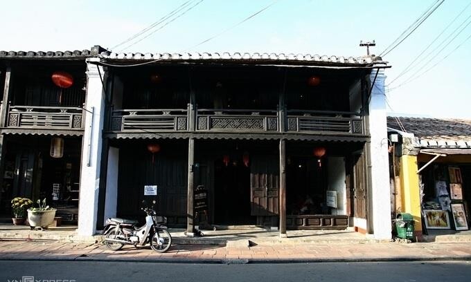 세계문화유산 베트남 호이안, 흰개미떼 공격에 훼손 심각