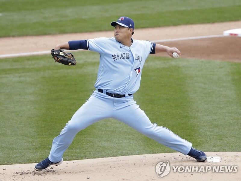 (LEAD) Blue Jays' Ryu Hyun-jin takes no-decision in Opening Day start vs. Yankees