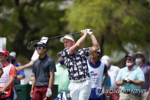 슬럼프 빠진 전 세계1위 도널드 "은퇴 생각 했지만, 아직은…"