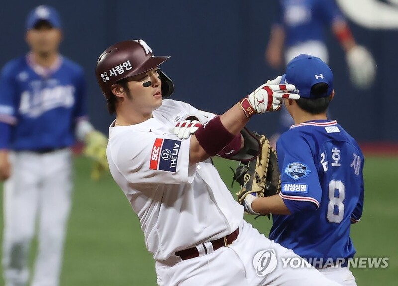 Kiwoom Heroes beat Samsung Lions to open 2021 KBO season
